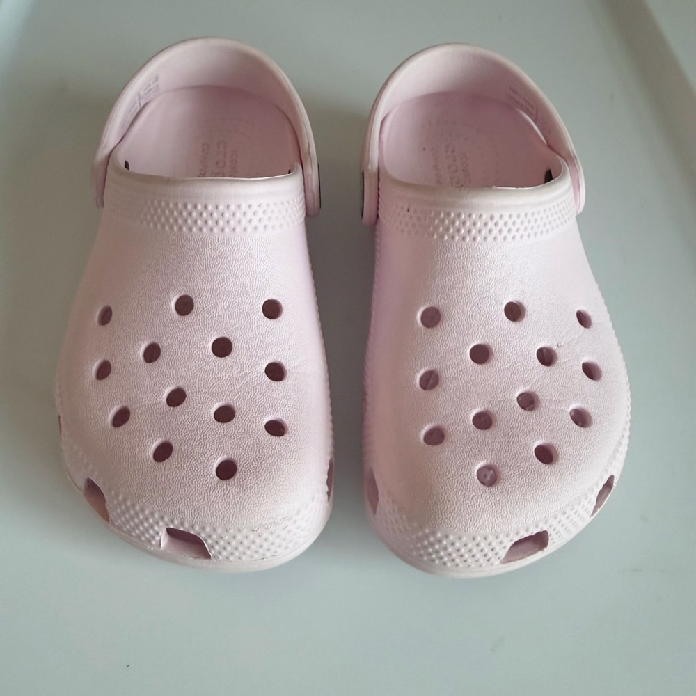 Kids Pink Crocs Size 11
